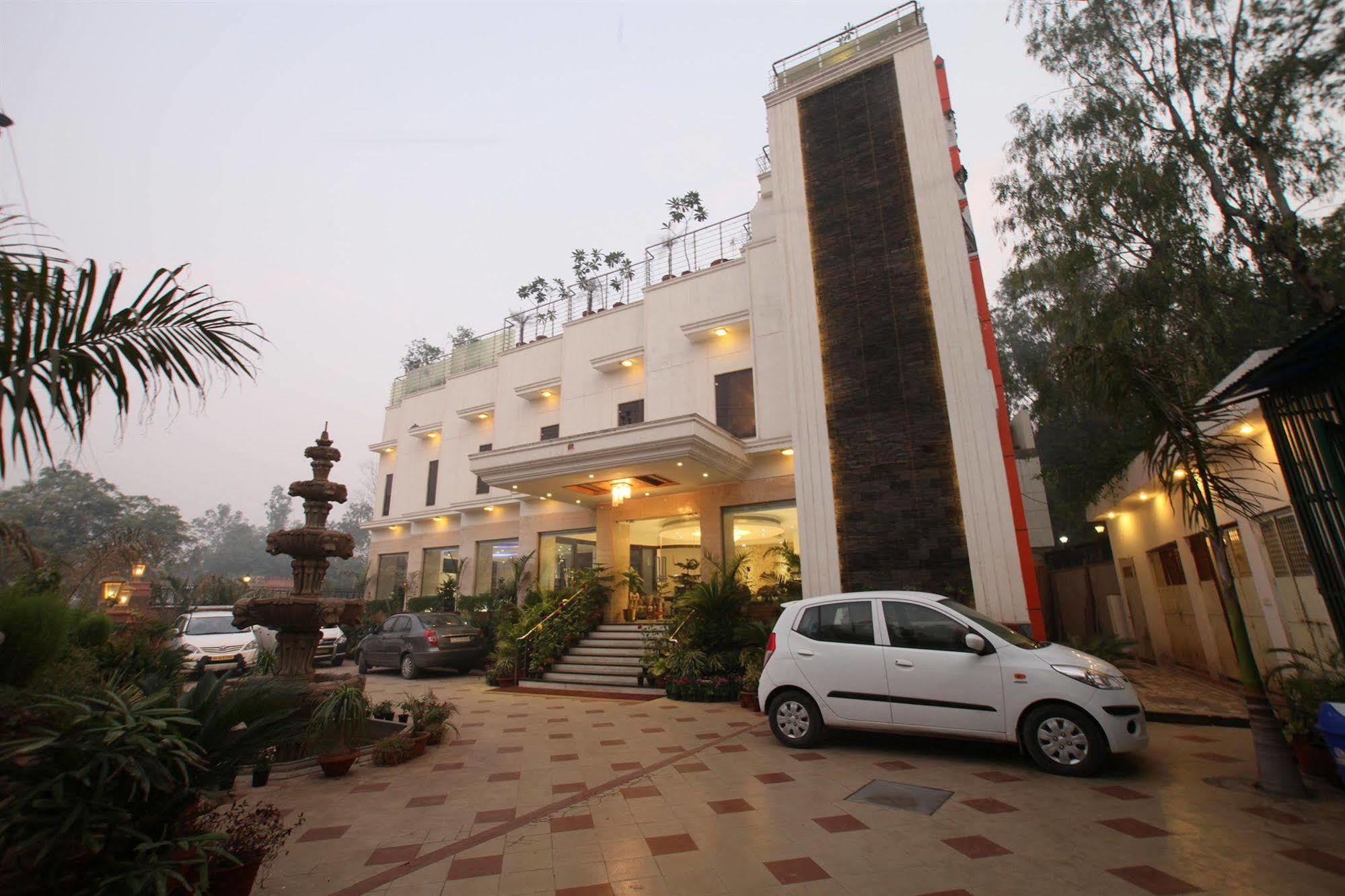 Hotel Taj Resorts Agra  Exterior photo