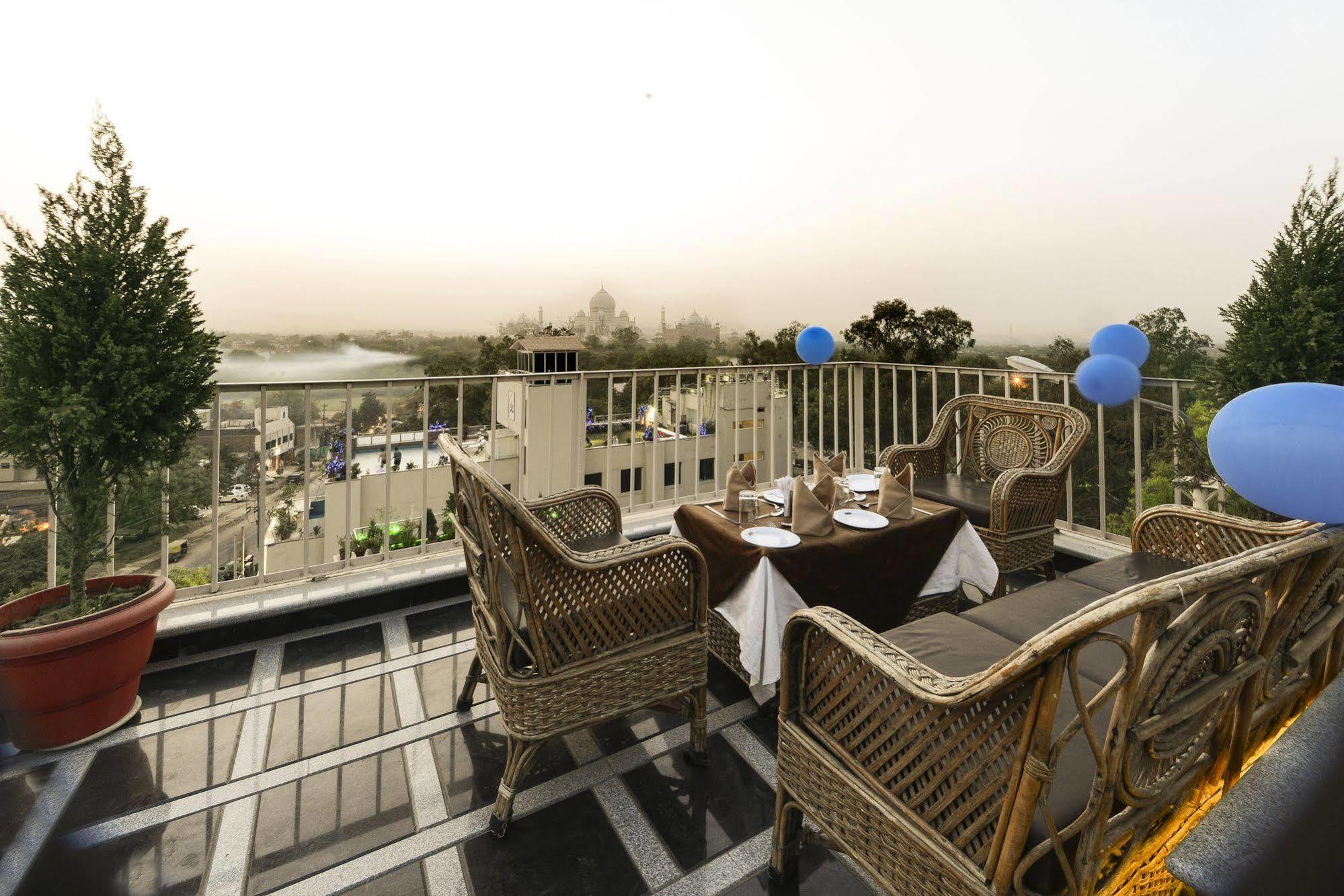 Hotel Taj Resorts Agra  Exterior photo