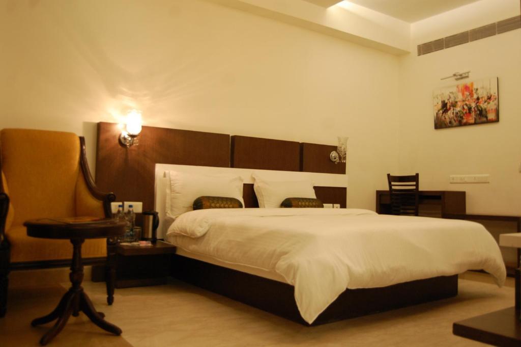 Hotel Taj Resorts Agra  Room photo